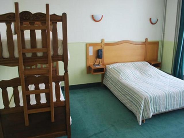 Logis Hotel & Restaurant - Le Normandie Caudebec-en-Caux Quarto foto